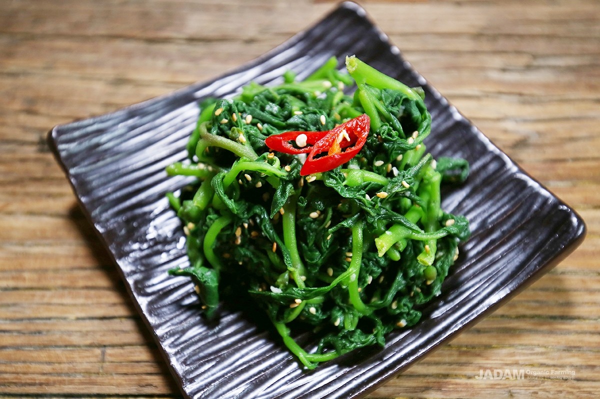 It can be enjoyed fresh in salads or blanched lightly and seasoned as a side dish.